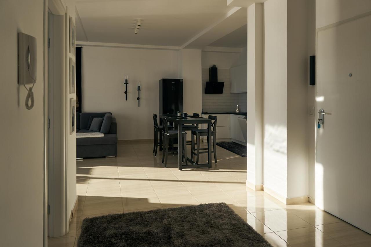 The Garrison Apartment Sarande Exterior photo