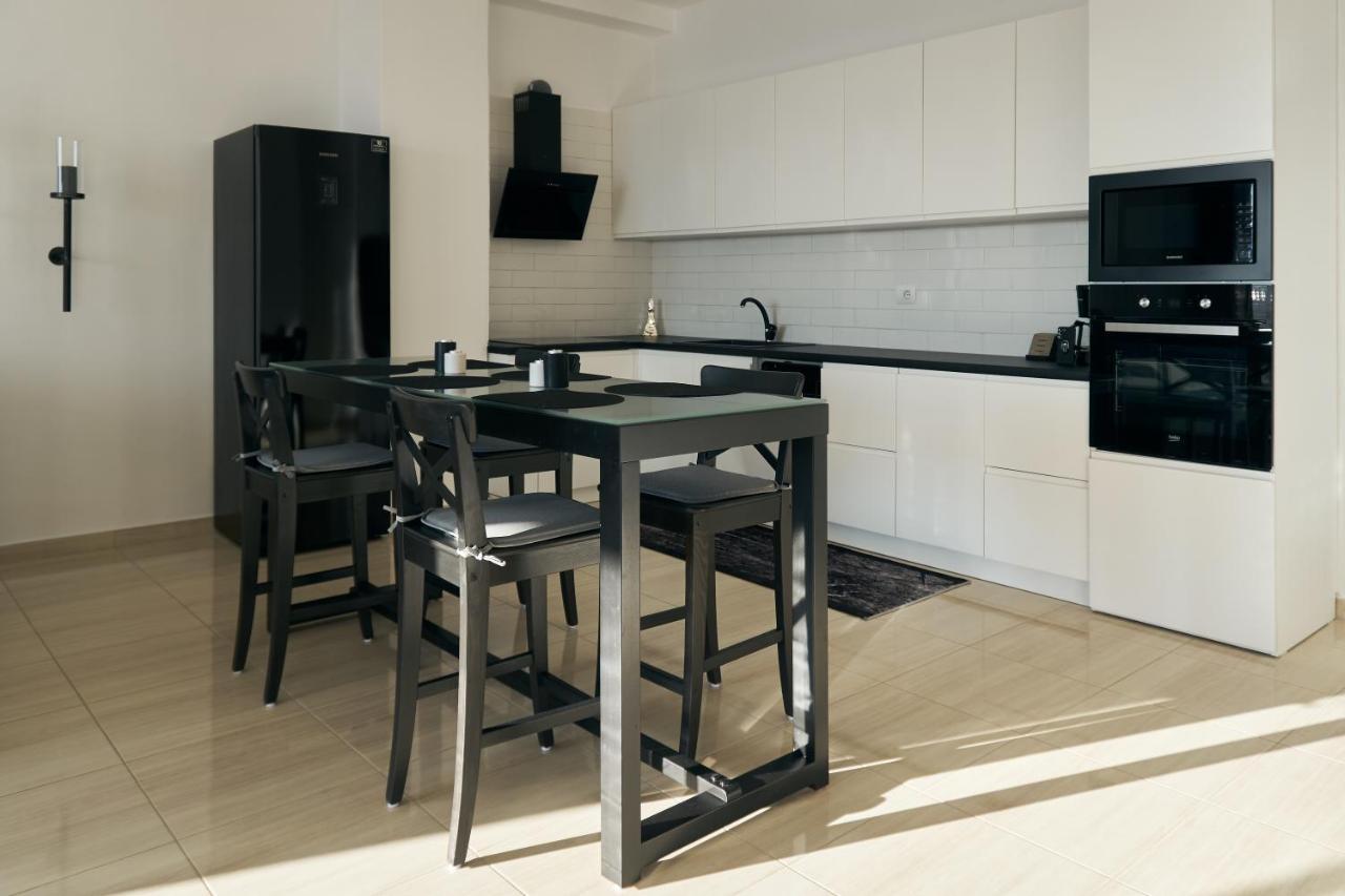 The Garrison Apartment Sarande Exterior photo